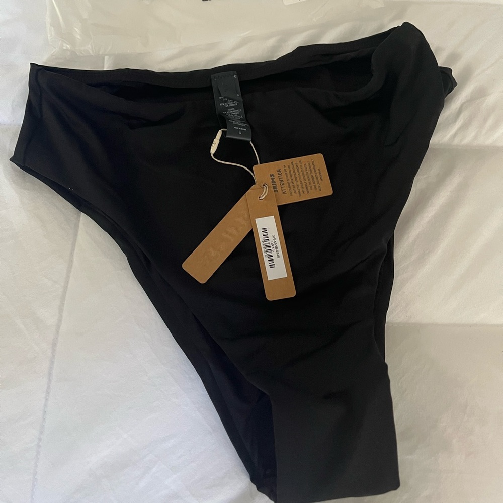 SKIMS MID WAIST SWIM BOTTOM - NWT